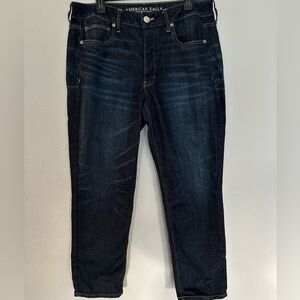 AMERICAN EAGLE TOMGIRL BUTTON UP BLUE JEANS